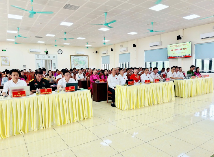 HĐND xã Nam Phù thông qua nhiều Nghị quyết quan trọng trong chặng đường mới- Ảnh 3.