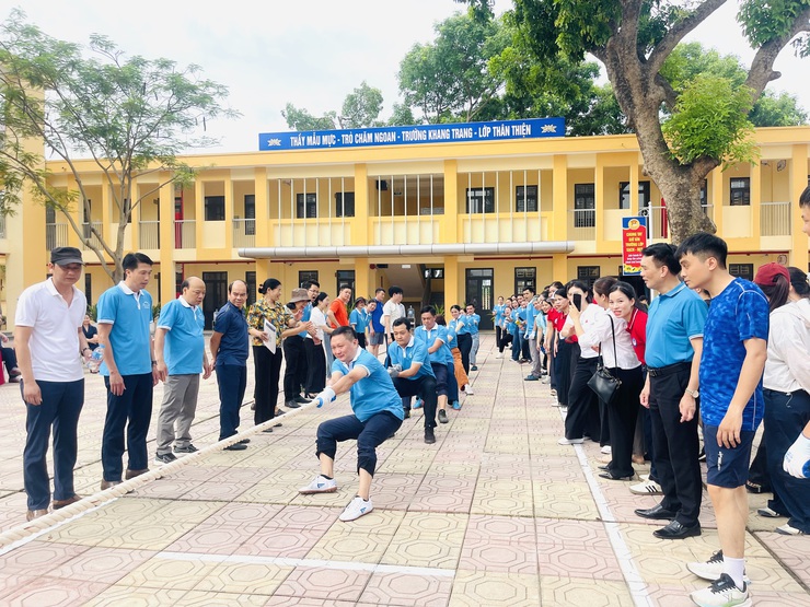 Sôi nổi Giải kéo co chào mừng kỷ niệm 01 năm thành lập xã Phúc Lộc (01/7/2025 – 01/7/2026)- Ảnh 6.