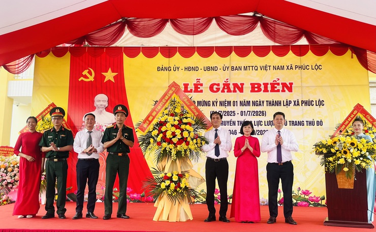 UBND xã Phúc Lộc tổ chức gắn biển công trình trụ sở Ban CHQS xã và trường tiểu học Xuân Đình- Ảnh 5.