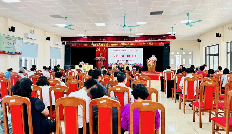 HĐND xã Nam Phù thông qua nhiều Nghị quyết quan trọng trong chặng đường mới- Ảnh 5.