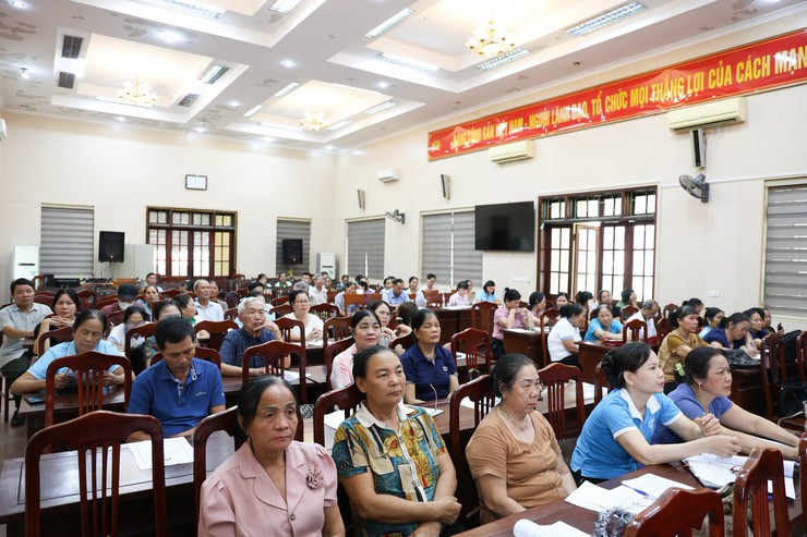 Cán bộ Ban quản lý Tổ Tiết kiệm và Vay vốn xã Chương Dương tham gia tập huấn nghiệp vụ tín dụng chính sách năm 2026- Ảnh 3.