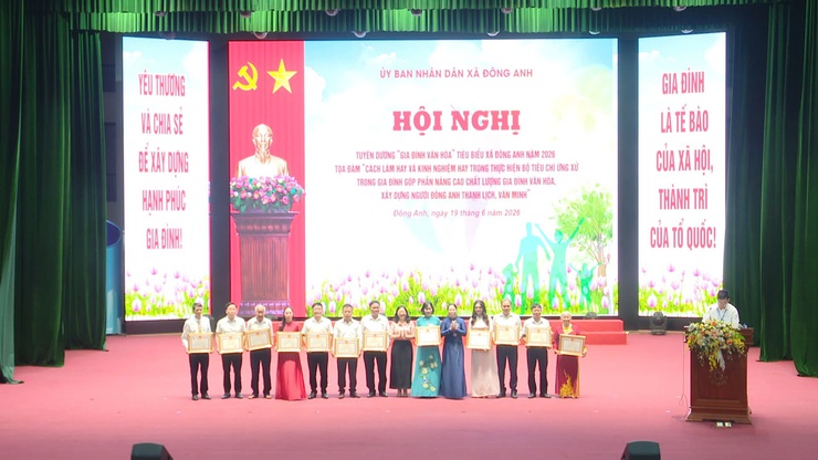 ĐÔNG ANH TỔ CHỨC CÁC HOẠT ĐỘNG 
NHÂN KỶ NIỆM 25 NĂM NGÀY GIA ĐÌNH VIỆT NAM- Ảnh 4.