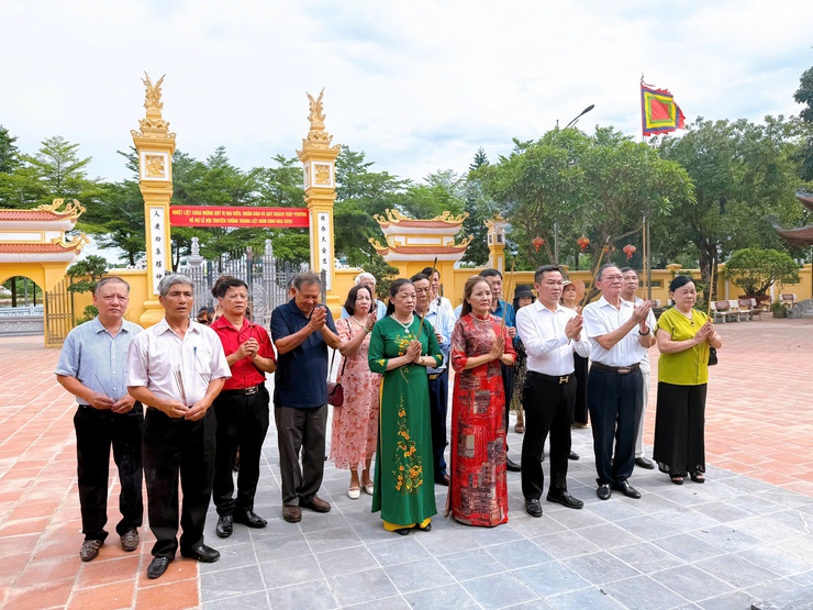Hội Người cao tuổi thành phố Hà Nội ký giao ước thi đua năm 2026 Cụm thi đua số II- Ảnh 1.
