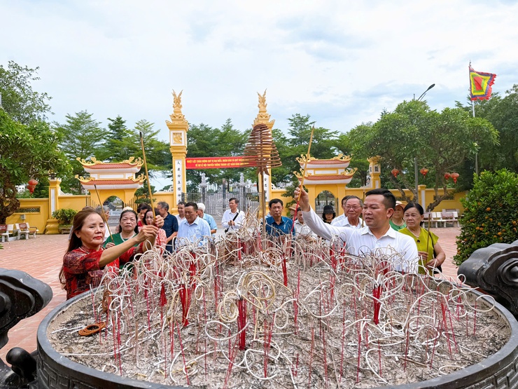 Hội Người cao tuổi thành phố Hà Nội ký giao ước thi đua năm 2026 Cụm thi đua số II- Ảnh 2.