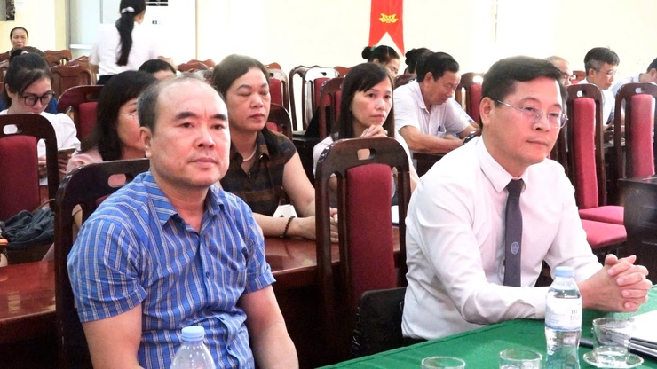 HỘI NGHỊ CAO ĐIỂM TUYÊN TRUYỀN, PHỔ BIẾN, TẬP HUẤN LUẬT THỦ ĐÔ NĂM 2026 TRÊN ĐỊA BÀN XÃ DÂN HÒA- Ảnh 4.