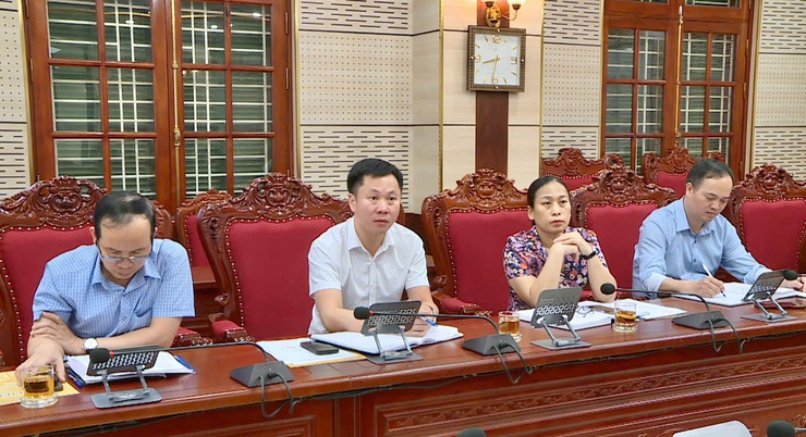 THƯỜNG TRỰC ĐẢNG ỦY XÃ PHÚC THỌ NGHE BÁO CÁO PHƯƠNG ÁN TỔNG MẶT BẰNG CÁC KHU ĐẤU GIÁ VÀ MỘT SỐ DỰ ÁN ĐẦU TƯ TRÊN ĐỊA BÀN- Ảnh 4.
