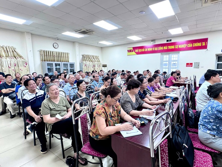 PHƯỜNG VĂN MIẾU - QUỐC TỬ GIÁM TỔ CHỨC HỘI NGHỊ CAO ĐIỂM TUYÊN TRUYỀN, PHỔ BIẾN LUẬT THỦ ĐÔ NĂM 2026 VÀ BỒI DƯỠNG NGHIỆP VỤ CÔNG TÁC HÒA GIẢI Ở CƠ SỞ- Ảnh 3.