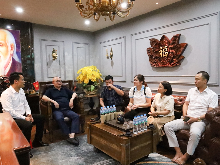 Hội Doanh nghiệp xã Suối Hai tổ chức chương trình tham quan, kết nối và chia sẻ kinh nghiệm phát triển doanh nghiệp - Ảnh 1.