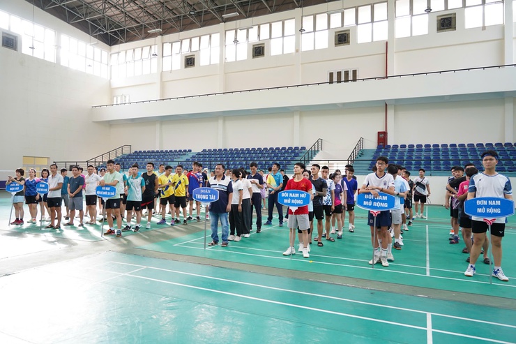 Sôi nổi khai mạc Giải Cầu lông mở rộng xã Quang Minh năm 2026- Ảnh 3.