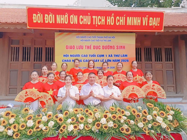 HỘI NGƯỜI CAO TUỔI XÃ THƯ LÂM TỔ CHỨC GIAO LƯU THỂ DỤC DƯỠNG SINH CỤM 1 NĂM 2026
- Ảnh 13.