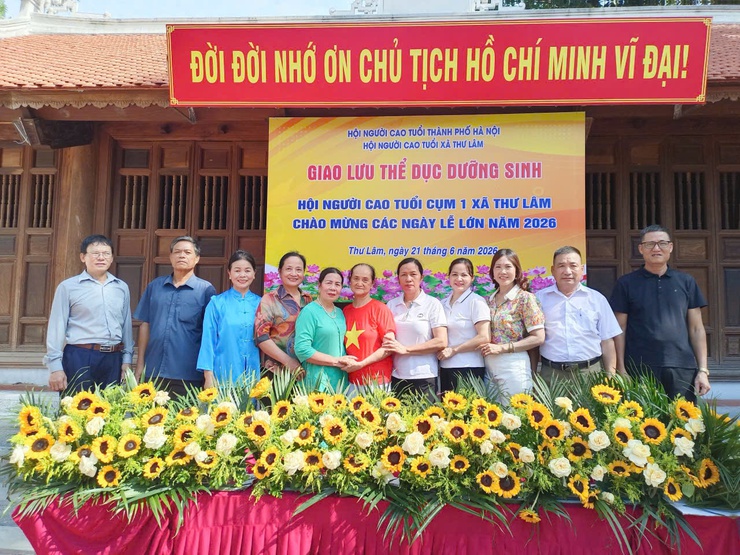 HỘI NGƯỜI CAO TUỔI XÃ THƯ LÂM TỔ CHỨC GIAO LƯU THỂ DỤC DƯỠNG SINH CỤM 1 NĂM 2026
- Ảnh 15.