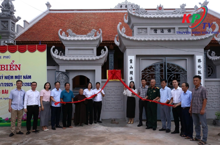 Xã Kiều Phú gắn biển các công trình Dự án hướng đến chào mừng 1 năm thành lập xã- Ảnh 1.