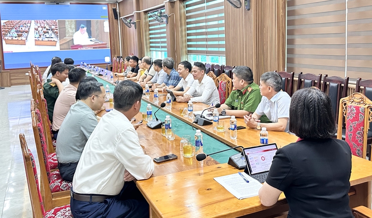 Xã Đại Thanh tham gia trực tuyến Hội thảo khoa học cấp quốc gia "Một số vấn đề lý luận và thực tiễn về hoàn thiện mô hình chính quyền địa phương 2 cấp"- Ảnh 3.