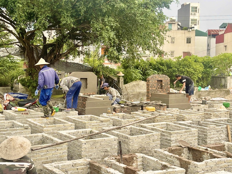 Xã Đại Thanh đẩy nhanh công tác di dời mộ, giải phóng mặt bằng phục vụ Dự án đường Vành đai 3,5- Ảnh 2.