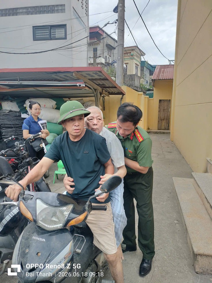 Công an xã Đại Thanh đảm bảo an ninh công tác chi trả GPMB Dự án Khu đô thị thể thao Quốc tế Hà Nội- Ảnh 2.