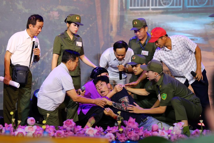 Đội thi phường Ô Chợ Dừa giành giải Đặc biệt Chung kết Hội thi “Lực lượng tham gia bảo vệ ANTT ở cơ sở giỏi” lần thứ I năm 2026- Ảnh 7.