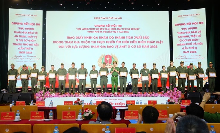 Đội thi phường Ô Chợ Dừa giành giải Đặc biệt Chung kết Hội thi “Lực lượng tham gia bảo vệ ANTT ở cơ sở giỏi” lần thứ I năm 2026- Ảnh 8.