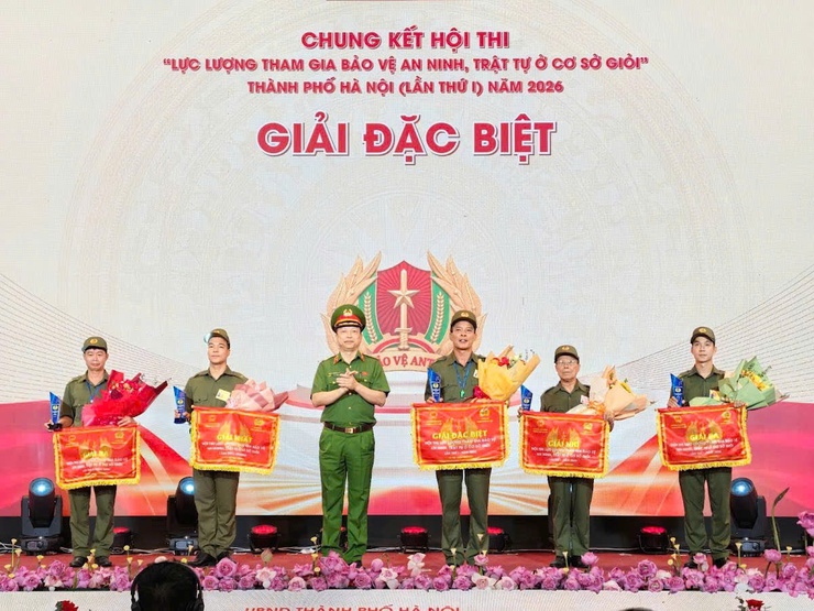 Đội thi phường Ô Chợ Dừa giành giải Đặc biệt Chung kết Hội thi “Lực lượng tham gia bảo vệ ANTT ở cơ sở giỏi” lần thứ I năm 2026- Ảnh 10.