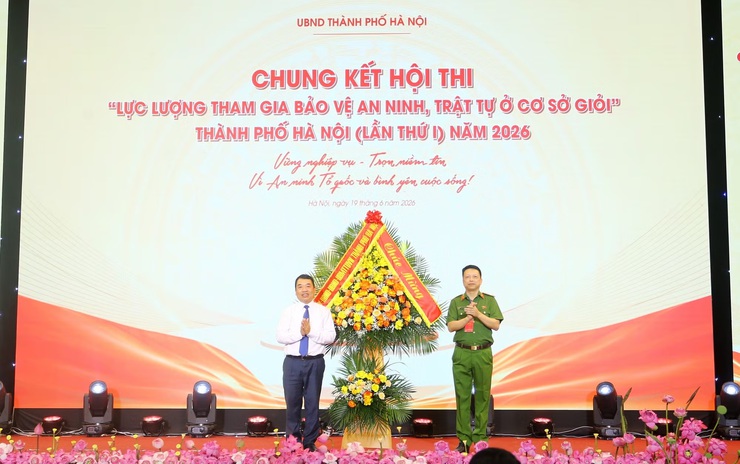 Đội thi phường Ô Chợ Dừa giành giải Đặc biệt Chung kết Hội thi “Lực lượng tham gia bảo vệ ANTT ở cơ sở giỏi” lần thứ I năm 2026- Ảnh 3.