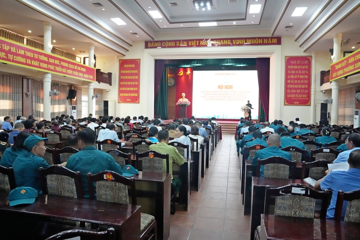 SƠN TÂY SƠ KẾT CÔNG TÁC QUÂN SỰ, QUỐC PHÒNG ĐỊA PHƯƠNG 6 THÁNG ĐẦU NĂM 2026 VÀ TỔNG KẾT THI HÀNH LUẬT QUỐC PHÒNG, AN NINH- Ảnh 6.