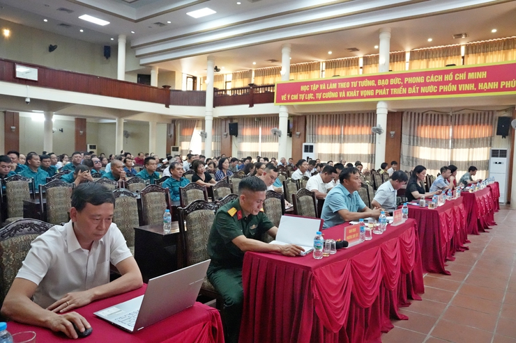 SƠN TÂY SƠ KẾT CÔNG TÁC QUÂN SỰ, QUỐC PHÒNG ĐỊA PHƯƠNG 6 THÁNG ĐẦU NĂM 2026 VÀ TỔNG KẾT THI HÀNH LUẬT QUỐC PHÒNG, AN NINH- Ảnh 2.