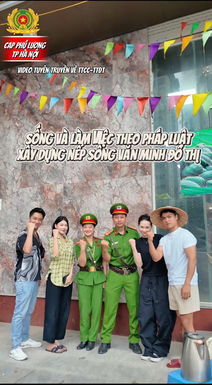 Công an phường Phú Lương đẩy mạnh chuyển đổi số, đưa công nghệ phục vụ người dân ngày càng hiệu quả- Ảnh 1.
