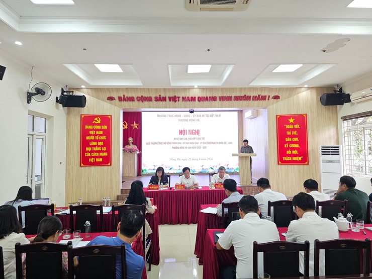 Phường Hồng Hà tổ chức hội nghị ký kết Quy chế phối hợp công tác giai đoạn 2026 - 2031 giữa Thường trực HĐND, UBND, Ban Thường trực UBMTTQ Việt Nam phường Hồng Hà- Ảnh 1.