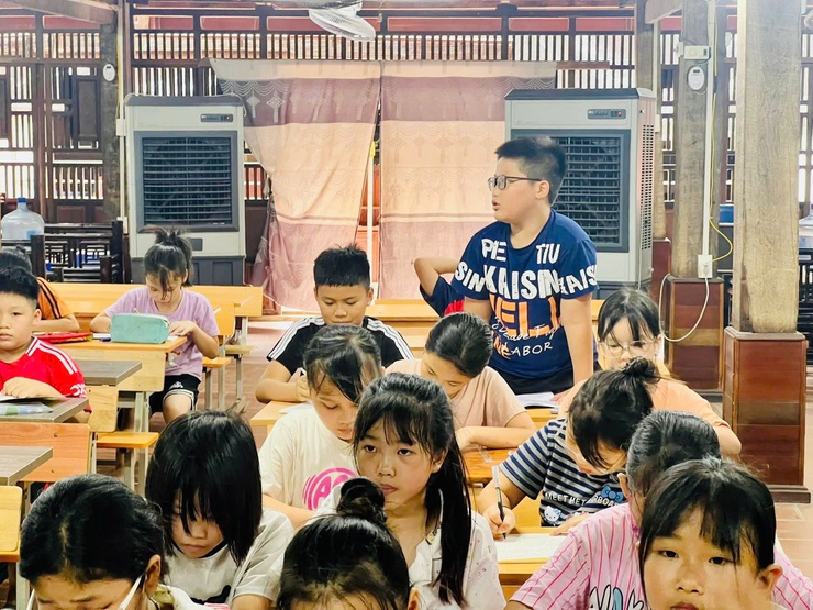 TUỔI TRẺ PHÚC THỌ CHUNG TAY NÂNG CAO KỸ NĂNG TIẾNG ANH GIAO TIẾP CHO THIẾU NHI ĐỊA PHƯƠNG- Ảnh 7.