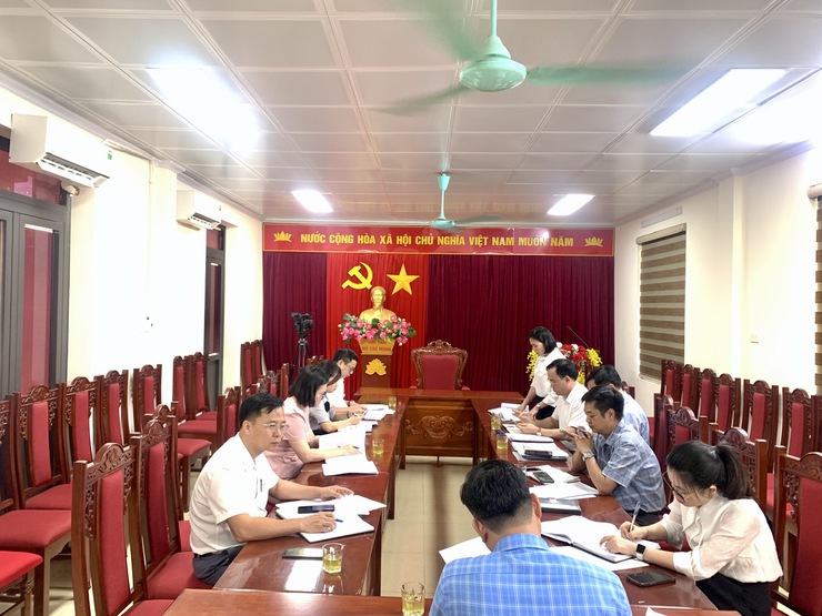 Ban Văn hóa - Xã hội Hội đồng Nhân dân xã thẩm tra nội dung báo cáo, Tờ trình, dự thảo Nghị quyết do UBND xã trình tai kỳ họp theo quy định của Luật.- Ảnh 1.