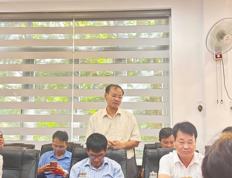 Ban Thường vụ Đảng ủy xã Hòa Lạc họp cho ý kiến nhiều nội dung quan trọng về sắp xếp thôn và kiện toàn tổ chức Đảng- Ảnh 2.