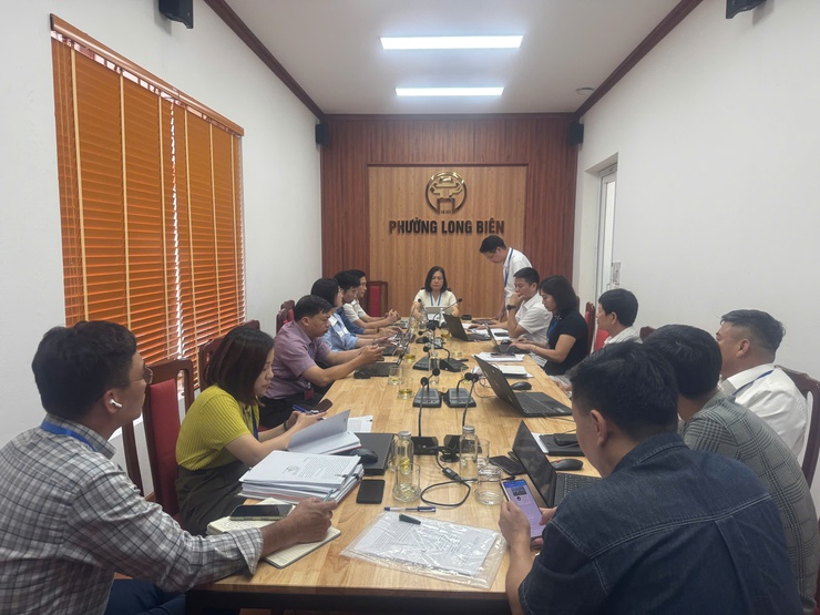 Thường trực HĐND phường Long Biên giám sát chuyên đề về công tác quản lý trật tự xây dựng trên địa bàn- Ảnh 2.