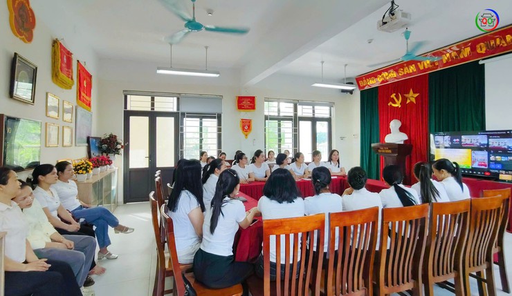 Bồi dưỡng lý luận chính trị hè 2026: Cập nhật tư duy mới, nâng cao bản lĩnh chính trị cho đội ngũ nhà giáo xã Quốc Oai- Ảnh 3.
