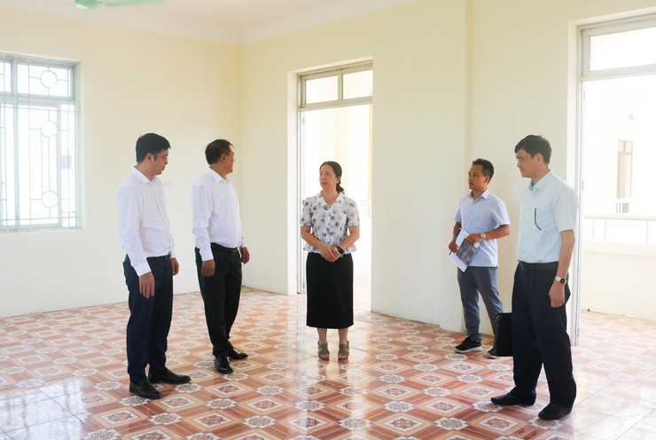 KHẢO SÁT TRIỂN KHAI MÔ HÌNH CƠ SỞ CHĂM SÓC SỨC KHOẺ BAN NGÀY CHO NGƯỜI CAO TUỔI TRÊN ĐỊA BÀN XÃ QUỐC OAI- Ảnh 6.