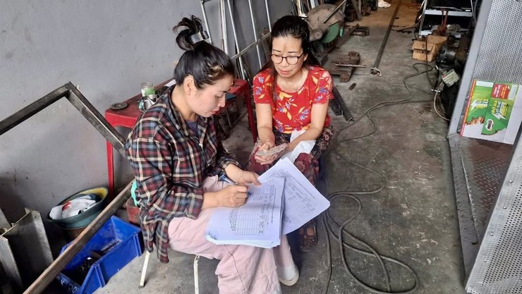 XÃ THANH OAI: ĐI TỪNG NGÕ, GÕ TỪNG NHÀ, RÀ TỪNG DỮ LIỆU – CHUẨN BỊ CHO KHÁM SỨC KHỎE TOÀN DÂN NĂM 2026- Ảnh 1.