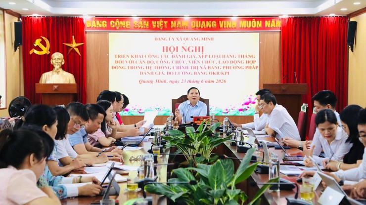 Đảng ủy xã Quang Minh triển khai công tác đánh giá cán bộ, công chức, viên chức theo phương pháp OKR/KPI- Ảnh 2.