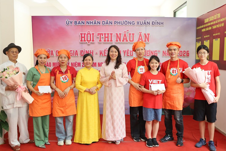 Phường Xuân Đỉnh tổ chức Hội thi nấu ăn “Bữa cơm gia đình – kết nối yêu thương” chào mừng Ngày Gia đình Việt Nam và Kỷ niệm 01 năm thành lập Phường- Ảnh 8.