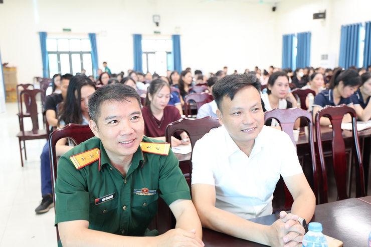 Xã Tam Hưng khai mạc lớp bồi dưỡng kiến thức quốc phòng và an ninh đối tượng 4 năm 2026- Ảnh 9.