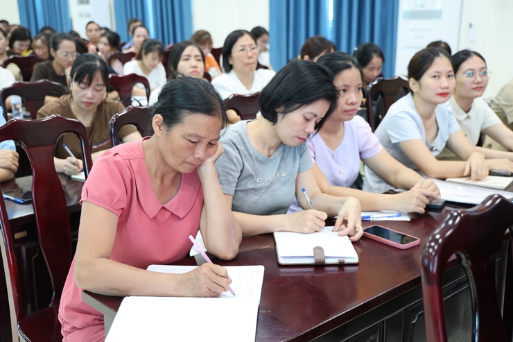 Xã Tam Hưng khai mạc lớp bồi dưỡng kiến thức quốc phòng và an ninh đối tượng 4 năm 2026- Ảnh 7.