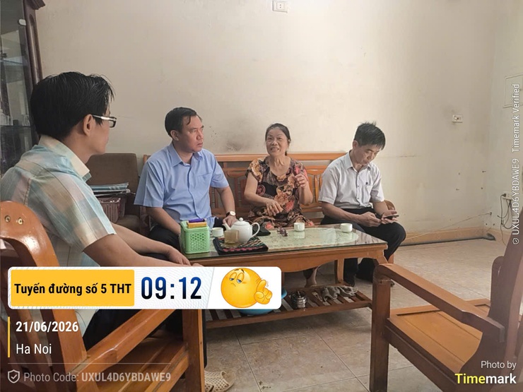Phường Xuân Đỉnh: Lãnh đạo Phường trực tiếp xuống địa bàn, gặp gỡ, thăm hỏi, động viên các hộ dân thuộc diện giải phóng mặt bằng các dự án trọng điểm trên địa bàn.- Ảnh 3.