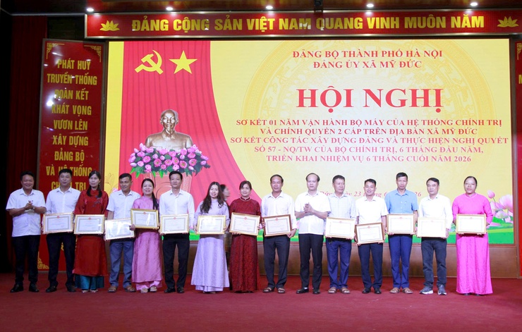 Xã Mỹ Đức sơ kết 1 năm vận hành chính quyền địa phương hai cấp- Ảnh 10.