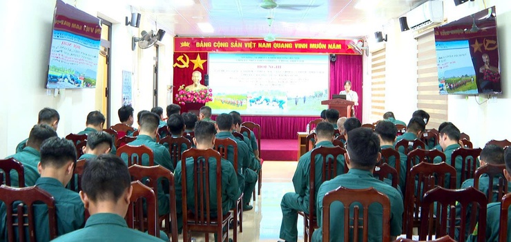UBND xã Hát Môn tổ chức tập huấn nâng cao kiến thức, kỹ năng phòng, chống thiên tai cho lực lượng xung kích cơ sở- Ảnh 1.