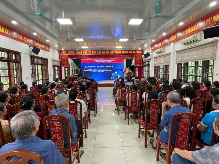 ỦY BAN NHÂN DÂN XÃ ĐÔNG ANH TỔ CHỨC TẬP HUẤN, TUYÊN TRUYỀN CHÍNH SÁCH BẢO TRỢ XÃ HỘI NĂM 2026- Ảnh 3.