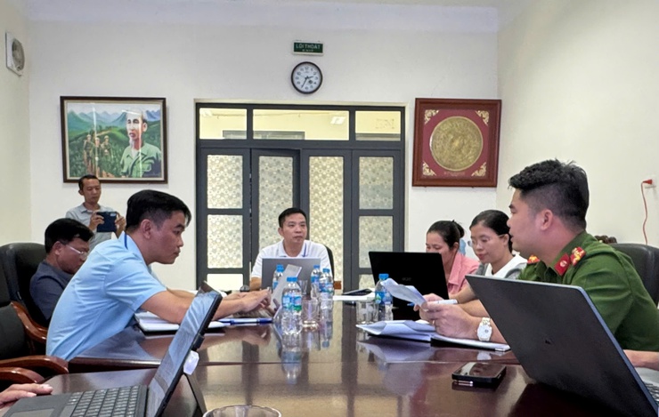 HỘI NGHỊ GIAO BAN, ĐÁNH GIÁ TIẾN ĐỘ KHẮC PHỤC CÁC ĐIỂM NGHẼN TRÊN ĐỊA BÀN XÃ BÌNH MINH- Ảnh 1.