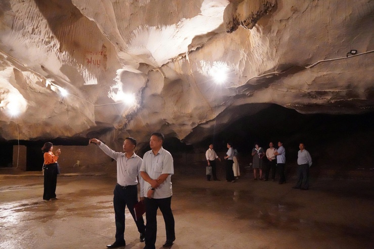 Phát huy hiệu quả giá trị lịch sử, văn hóa, tâm linh của quần thể di tích chùa Trầm- Ảnh 2.