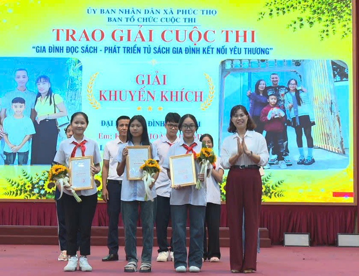 Xã Phúc Thọ: Lan tỏa giá trị gia đình Việt từ những câu chuyện yêu thương và văn hóa đọc- Ảnh 9.