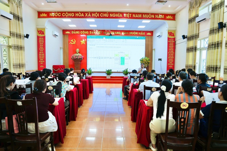 Phú Nghĩa triển khai khám sức khỏe định kỳ, khám sàng lọc miễn phí cho người dân- Ảnh 5.