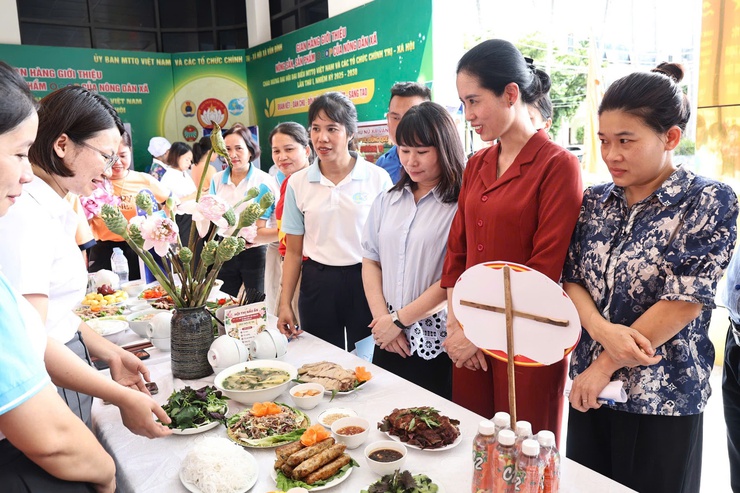 Vân Đình&nbsp;tuyên dương 29 gia đình văn hóa tiêu biểu năm 2026- Ảnh 11.