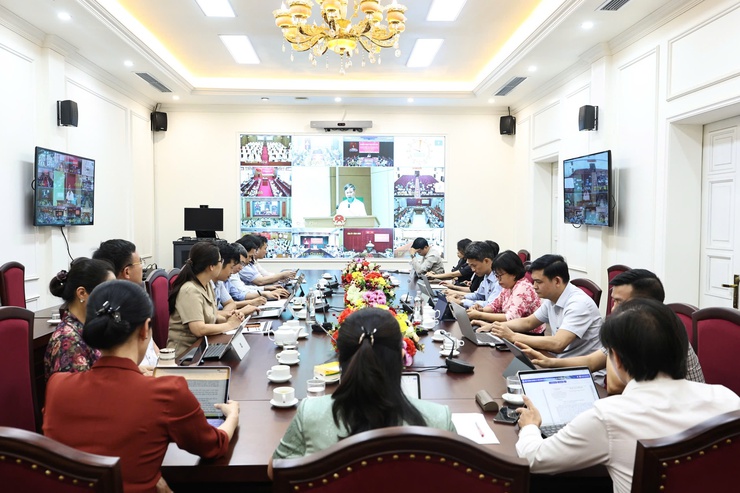 XÃ VÂN ĐÌNH THAM DỰ HỘI NGHỊ TRỰC TUYẾN VỀ PHÁT TRIỂN KHOA HỌC, CÔNG NGHỆ, ĐỔI MỚI SÁNG TẠO, CHUYỂN ĐỔI SỐ VÀ ĐỀ ÁN 06- Ảnh 3.