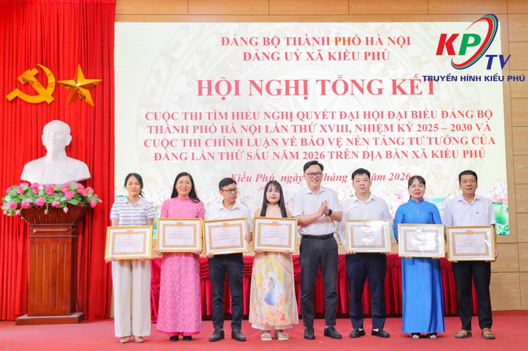 Đảng ủy xã Kiều Phú tổ chức hội nghị tổng kết các cuộc thi về Nghị quyết Đại hội Đảng bộ thành phố Hà Nội và bảo vệ nền tảng tư tưởng của Đảng- Ảnh 7.