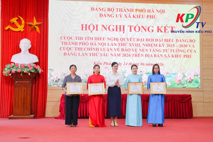 Đảng ủy xã Kiều Phú tổ chức hội nghị tổng kết các cuộc thi về Nghị quyết Đại hội Đảng bộ thành phố Hà Nội và bảo vệ nền tảng tư tưởng của Đảng- Ảnh 13.